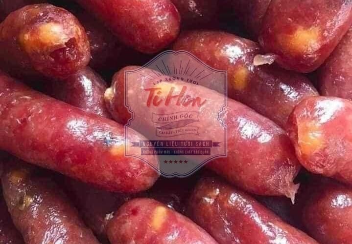Lạp xưởng trứng muối Tí Hon cận cảnh